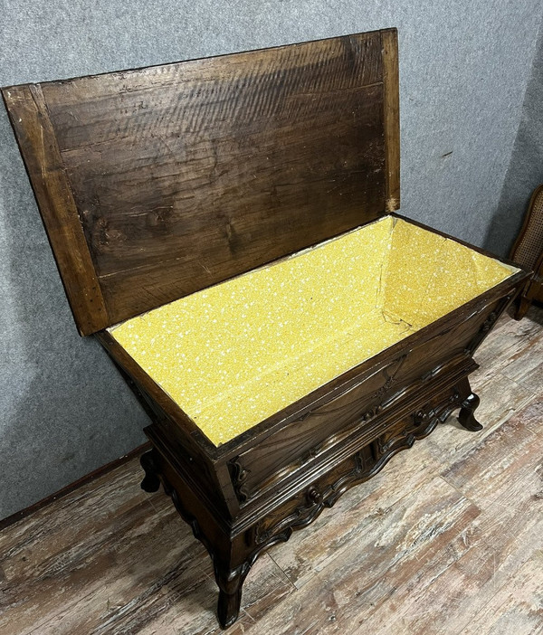 Impastatrice piemontese stile Luigi XV in noce massello circa 1850