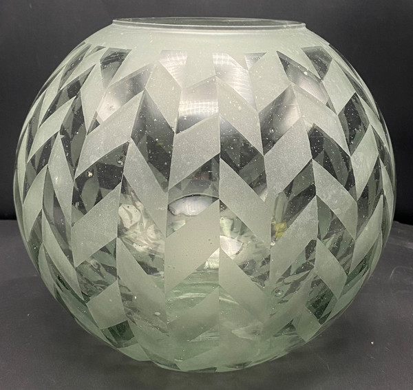 GLASS VASE 1930