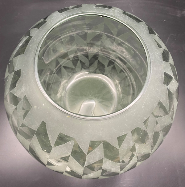 GLASS VASE 1930
