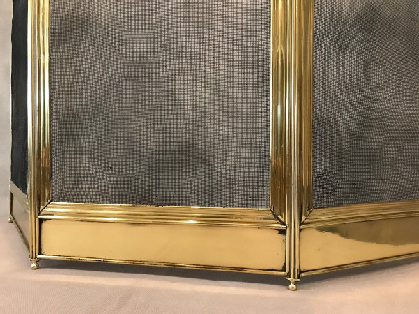 small old fireplace fire screen in polished brass from the 19th century