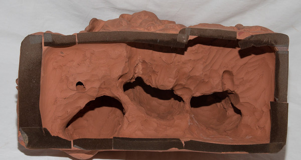 "Tre Cuccioli" in terracotta Firmato Georges Lucien Vacossin Inizio del XX secolo