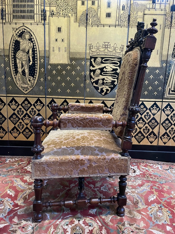 Fauteuil D'apparat De Style Renaissance