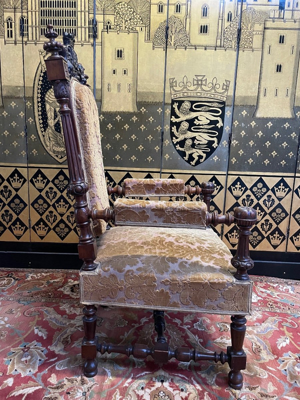Fauteuil D'apparat De Style Renaissance