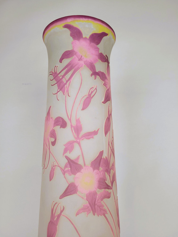 Large Vase With columbines, E Gallé, Art Nouveau
