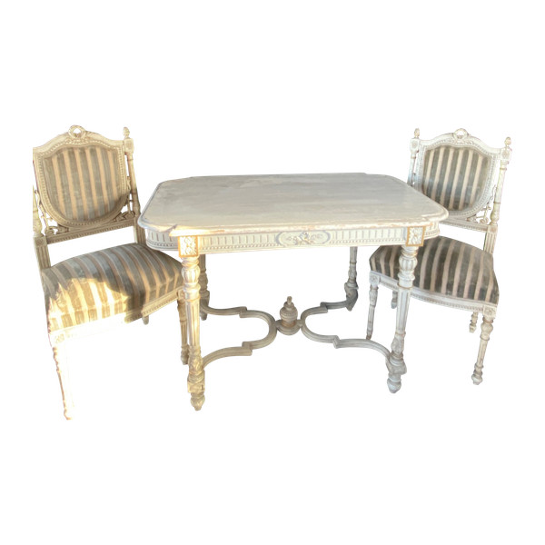 Napoleon III pedestal table and chairs set dating from the 19th century
