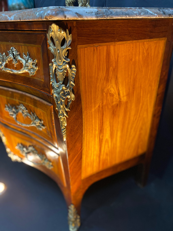 Commode Louis XV d’époque 18e siècle estampillée 