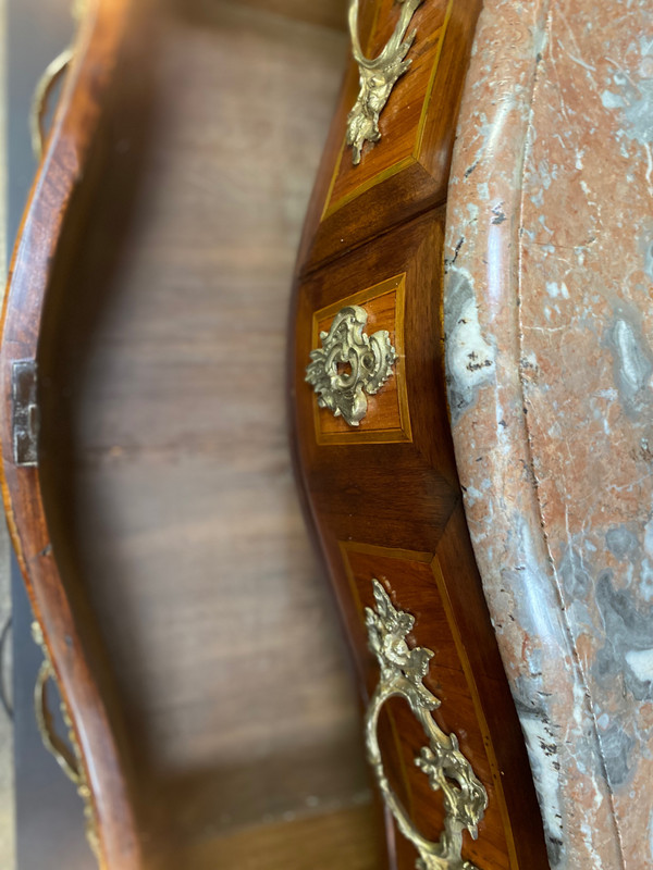 Commode Louis XV d’époque 18e siècle estampillée 