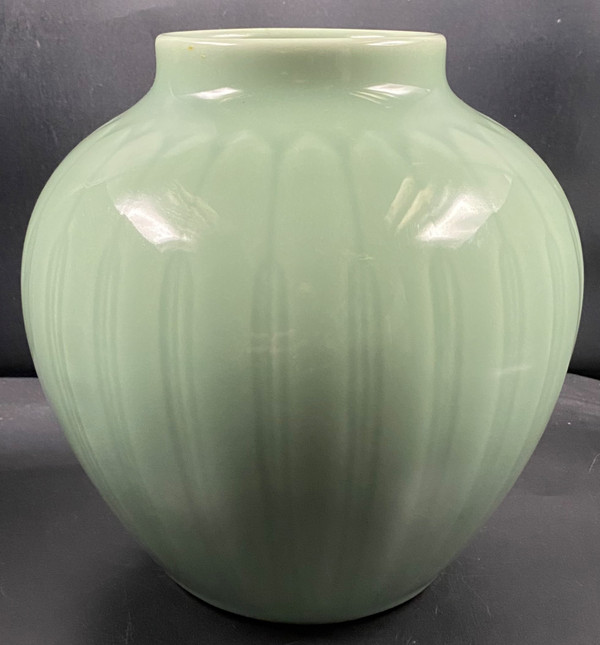 VASE EN PORCELAINE JAPONAIS 
