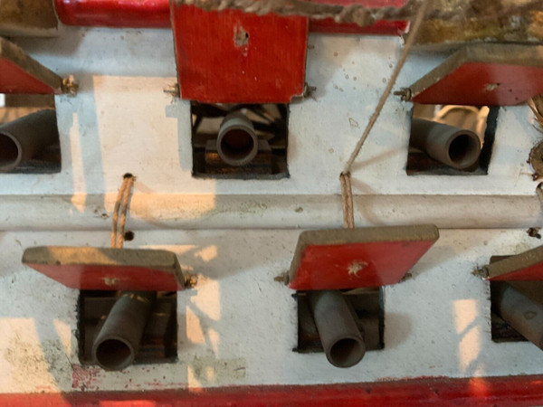 Ancienne maquette d'un bateau de pirate des mers XX siècle
