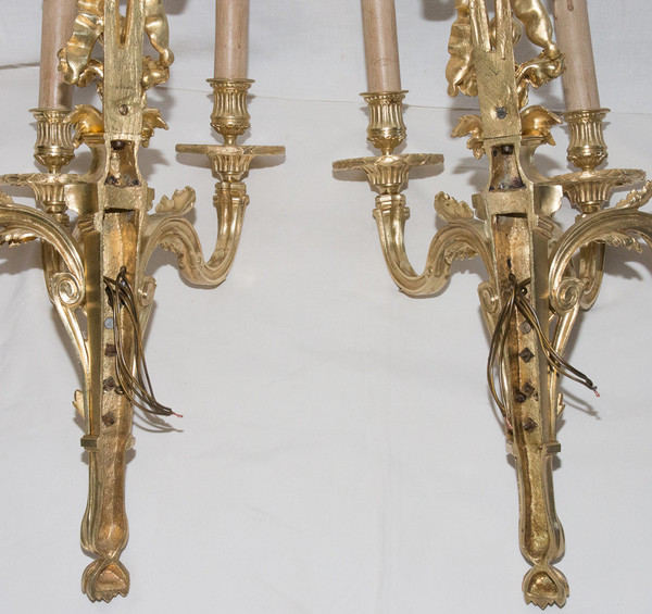 Paire d'Appliques En Bronze Style Louis XVI Circa 1880