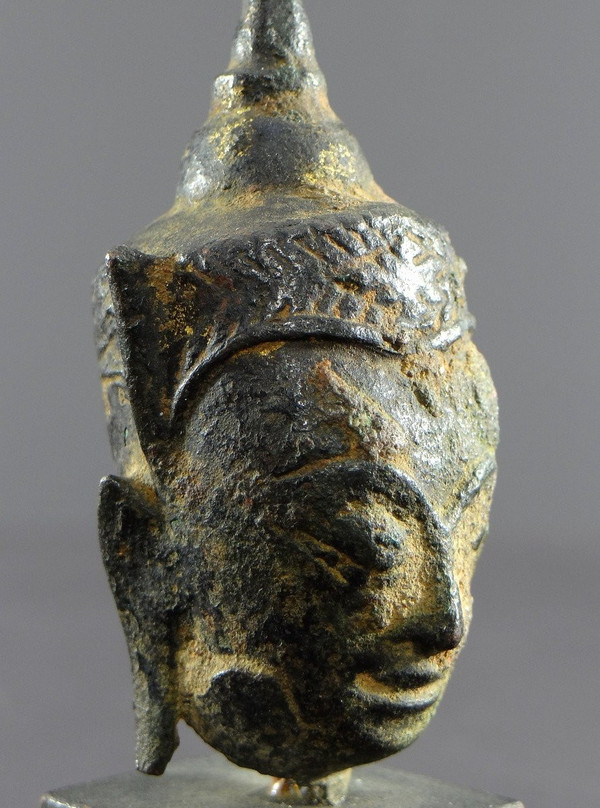 Thailand, 19. Jahrhundert oder früher, Buddha-Kopf aus Bronze Ayutthaya-Stil.
