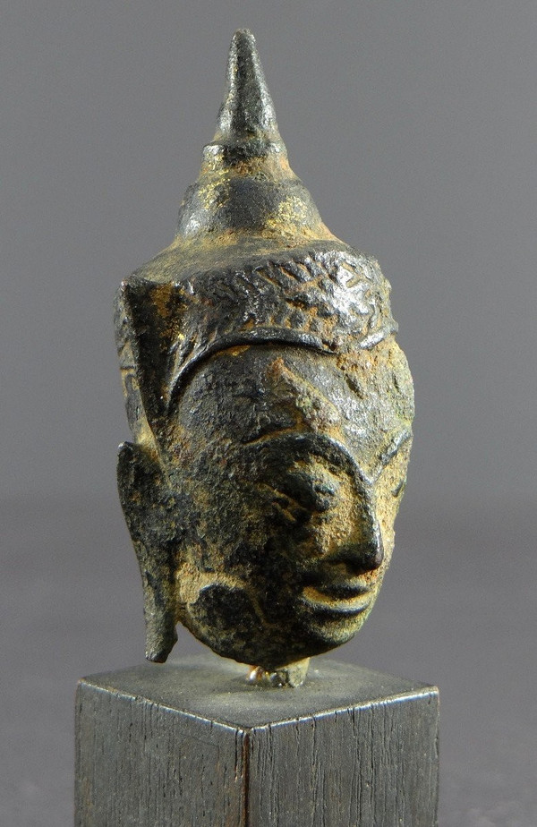 Thailand, 19. Jahrhundert oder früher, Buddha-Kopf aus Bronze Ayutthaya-Stil.