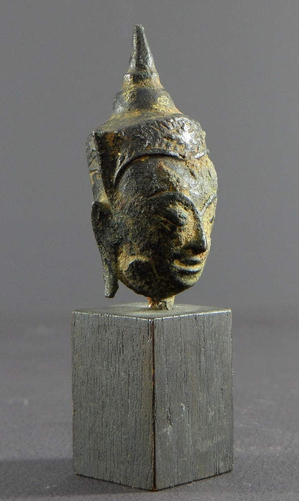 Thailand, 19. Jahrhundert oder früher, Buddha-Kopf aus Bronze Ayutthaya-Stil.