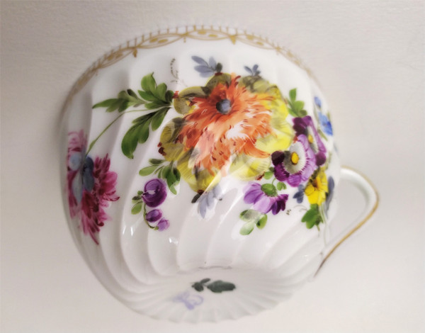 Tazza da colazione con piattino in porcellana di Dresda