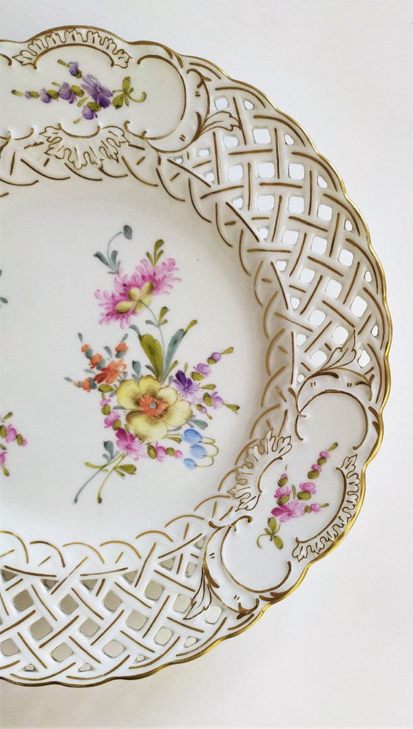 Hand Painted Plate Saxe Hermann Ohme Porcelain 19th c 