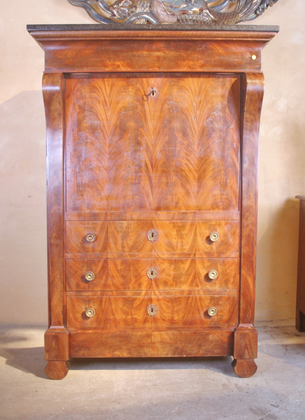 Restauro della segreteria a Walnut
