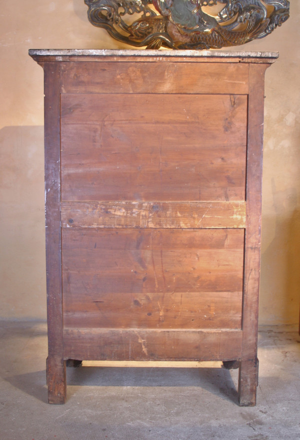 Restauro della segreteria a Walnut