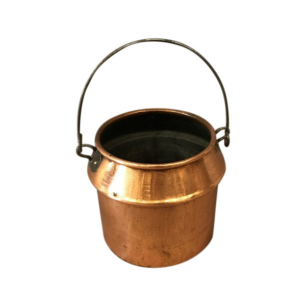 petit pot en cuivre d'époque 18 ème 