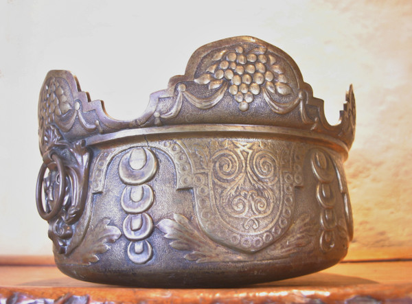 Très grand Cache Pot en Bronze Art Déco