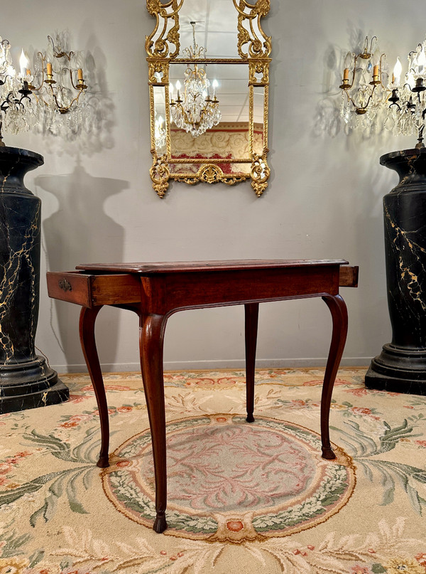 Schreibtisch Aus Nussbaum Epoche Louis XV Um 1750
