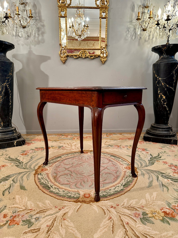 Schreibtisch Aus Nussbaum Epoche Louis XV Um 1750