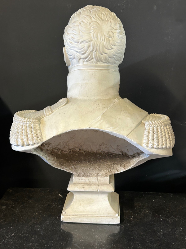 Grande busto in gesso di Carlo X in uniforme militare Fine XIX secolo