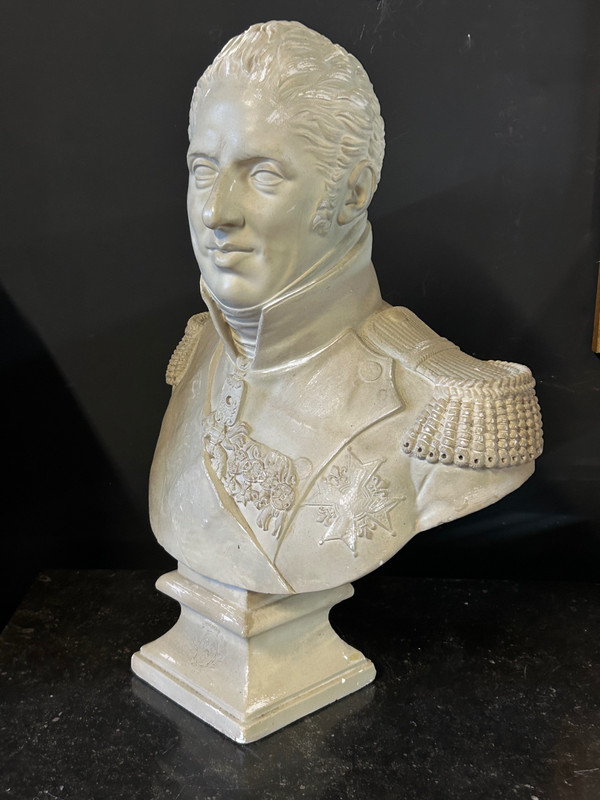 Grande busto in gesso di Carlo X in uniforme militare Fine XIX secolo