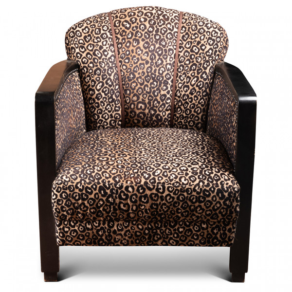 Poltrona imbottita con stampa leopardata, metà del XX secolo