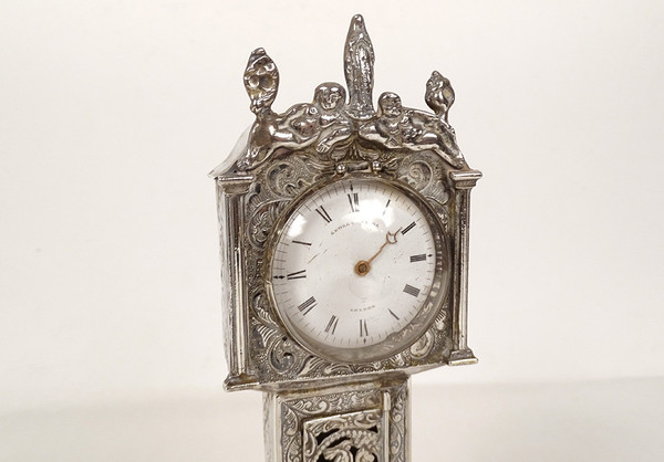 Miniatura di orologio da terra olandese in argento Vergine Venere XIX secolo