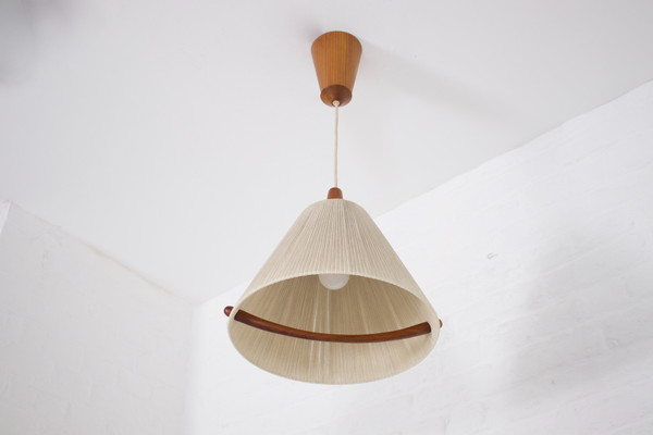 Scandinavian-style mobile suspension lamp.