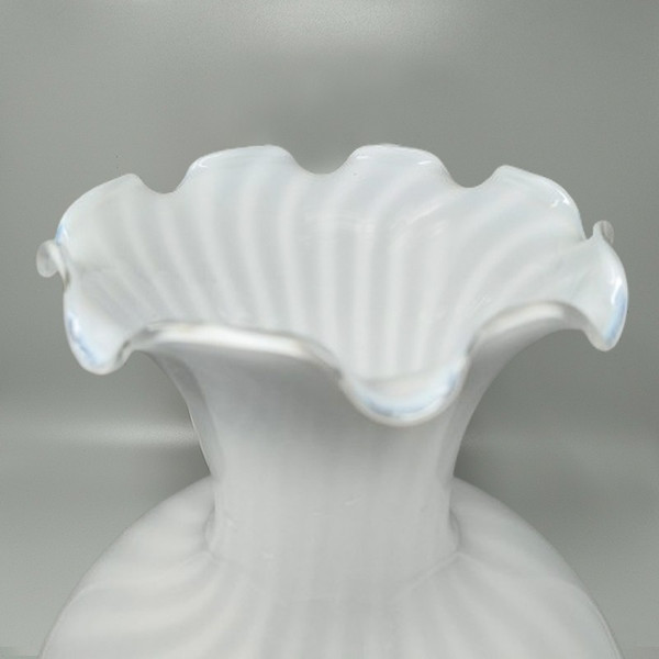 1960s Astonishing Vase By Dogi in Murano Glass. Made in Italy