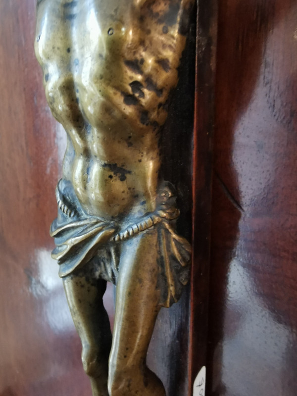 Cristo in bronzo sulla croce XVII secolo