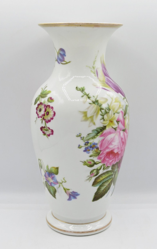 Vase aus Porzellan, Restaurationszeit.  