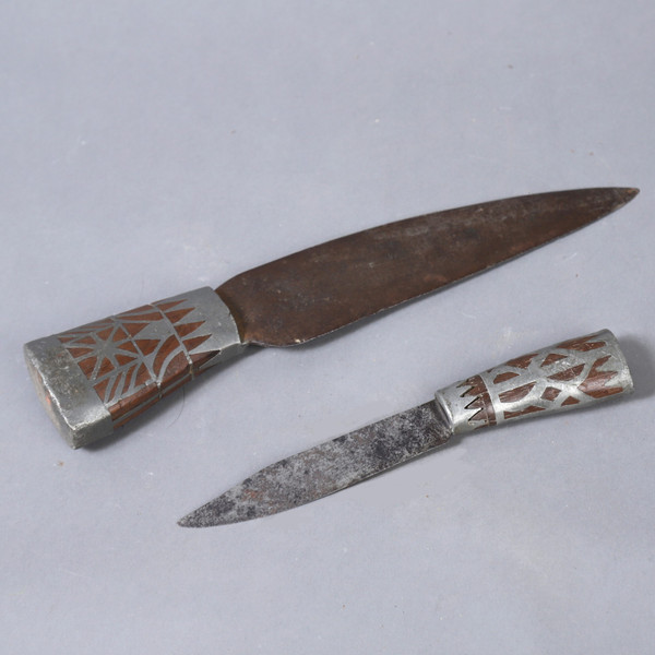 Zwei Messer – Sibirien oder Alaska