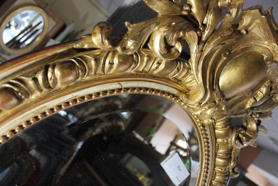 Miroir ancien ovale Napoléon III se style Louis XV doré