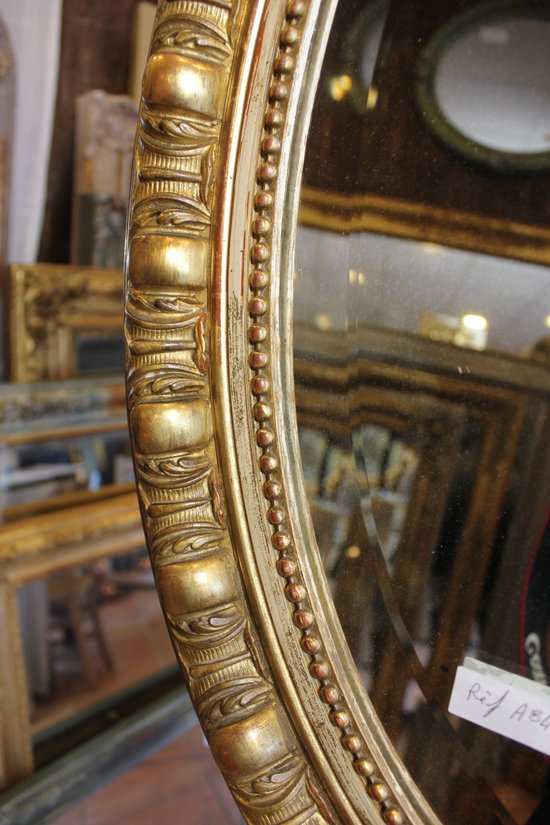 Miroir ancien ovale Napoléon III se style Louis XV doré