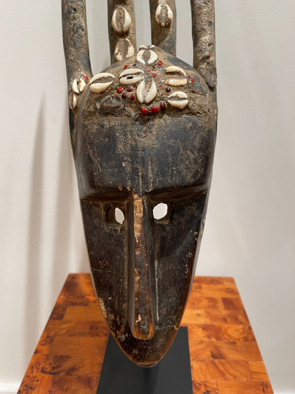 “Ntomo” mask with four teeth - Bamana population, Mali