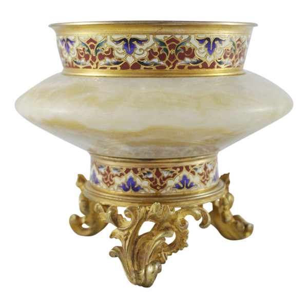 Coupe en bronze doré et émaux cloisonnés époque fin 19ème siècle, style Louis XV,