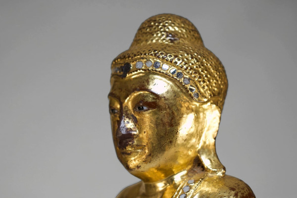 Bouddha debout Birmanie, Mandalay.