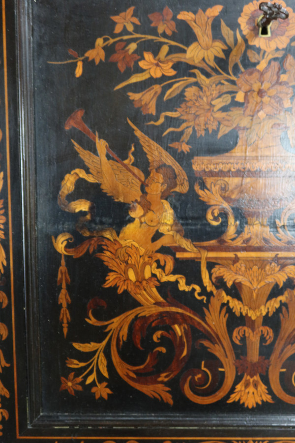 Sekretär Napoleons III. mit Intarsien