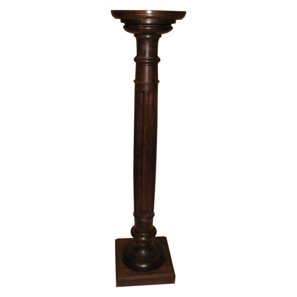 Louis XVI style walnut saddle column, 19th century, height: 125 cm