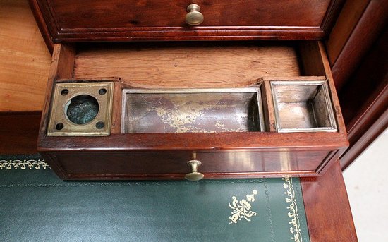  Segretaria in Mogano Maculato, epoca Luigi XVI - seconda metà del XVIII secolo