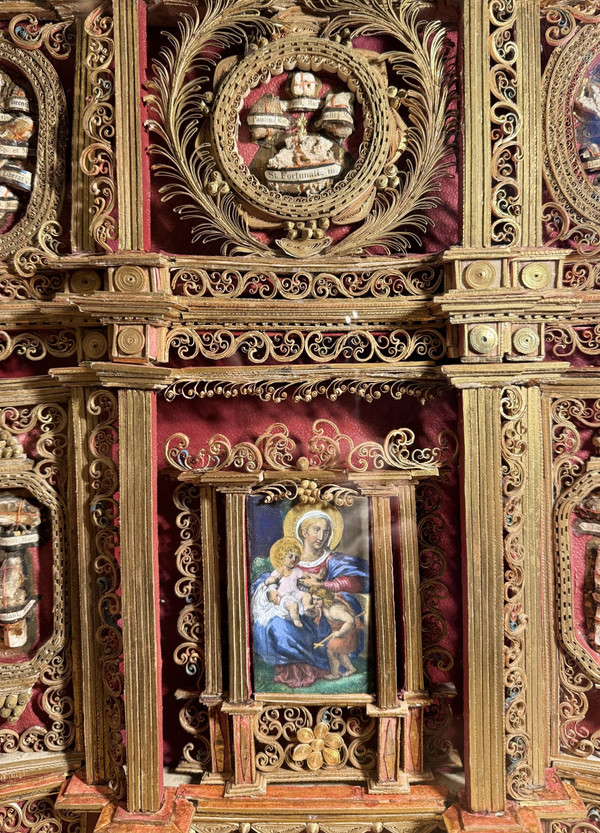 Remarkable Reliquary Altarpiece Style With 21 Relics - XVIII
