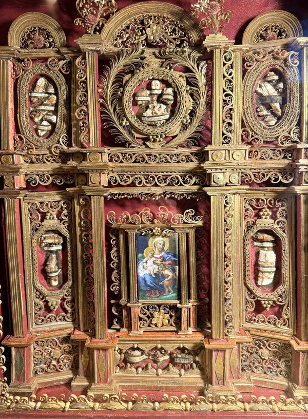 Remarkable Reliquary Altarpiece Style With 21 Relics - XVIII