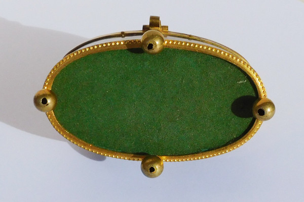 Coffret Nécessaire De Couture écaille De Tortue laiton XIXe ciseaux dé étui aiguille pomponne