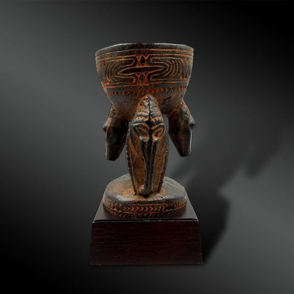 Betel MORTAR - Papua - New Guinea - First half of the 20th century