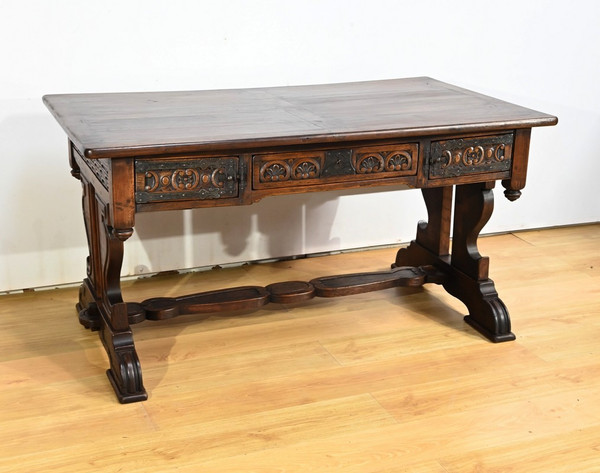 Table Bureau en Chêne, style Néogothique – Début XXe