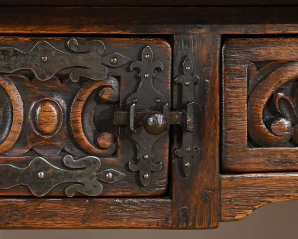 Table Bureau en Chêne, style Néogothique – Début XXe