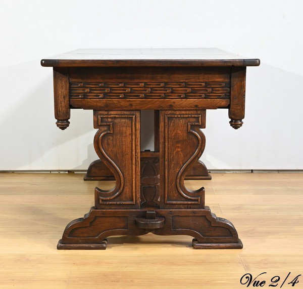 Table Bureau en Chêne, style Néogothique – Début XXe