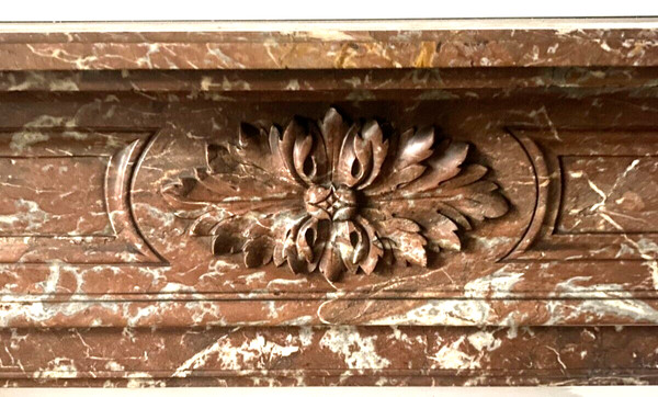 Cheminée De Style Louis XVI En Marbre rouge moucheté XX Siècle